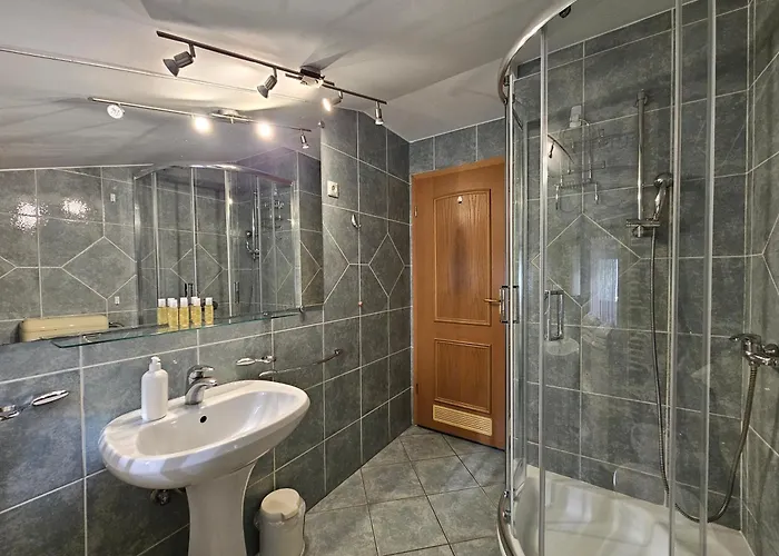 Nina With Private Terrace Tour As 公寓