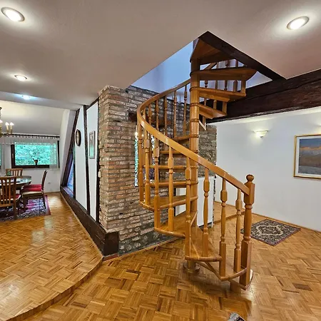 Apartamento Nina With Private Terrace Tour As Liubliana