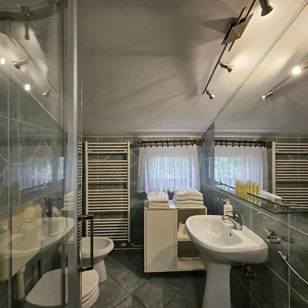 アパート Nina Tour As With Private Terrace Under Castle Hill リュブリャナ