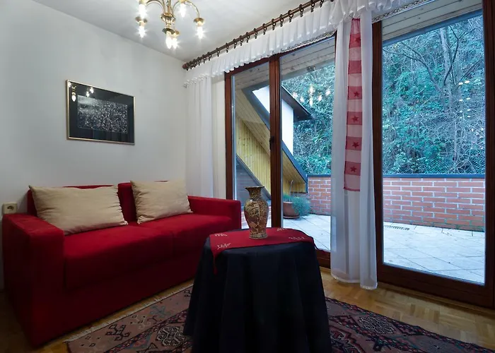 Nina With Private Terrace Tour As Apartamento